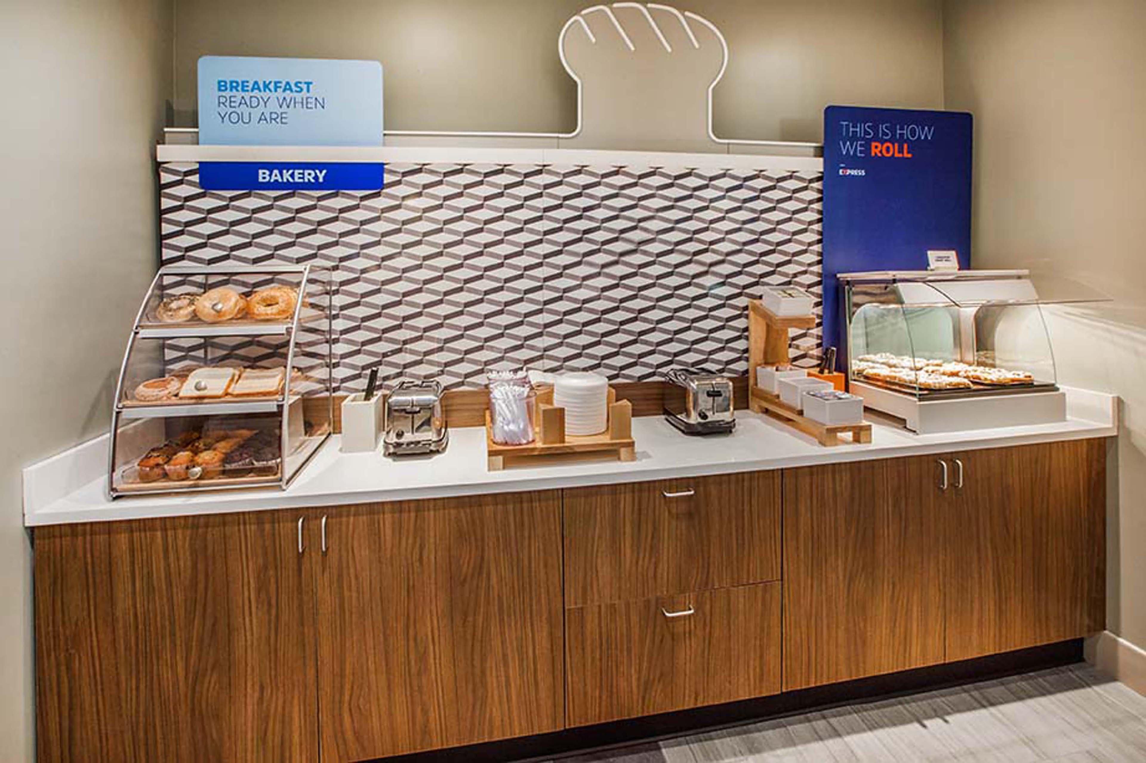 Holiday Inn Express & Suites Salt Lake City South-Murray By Ihg Экстерьер фото